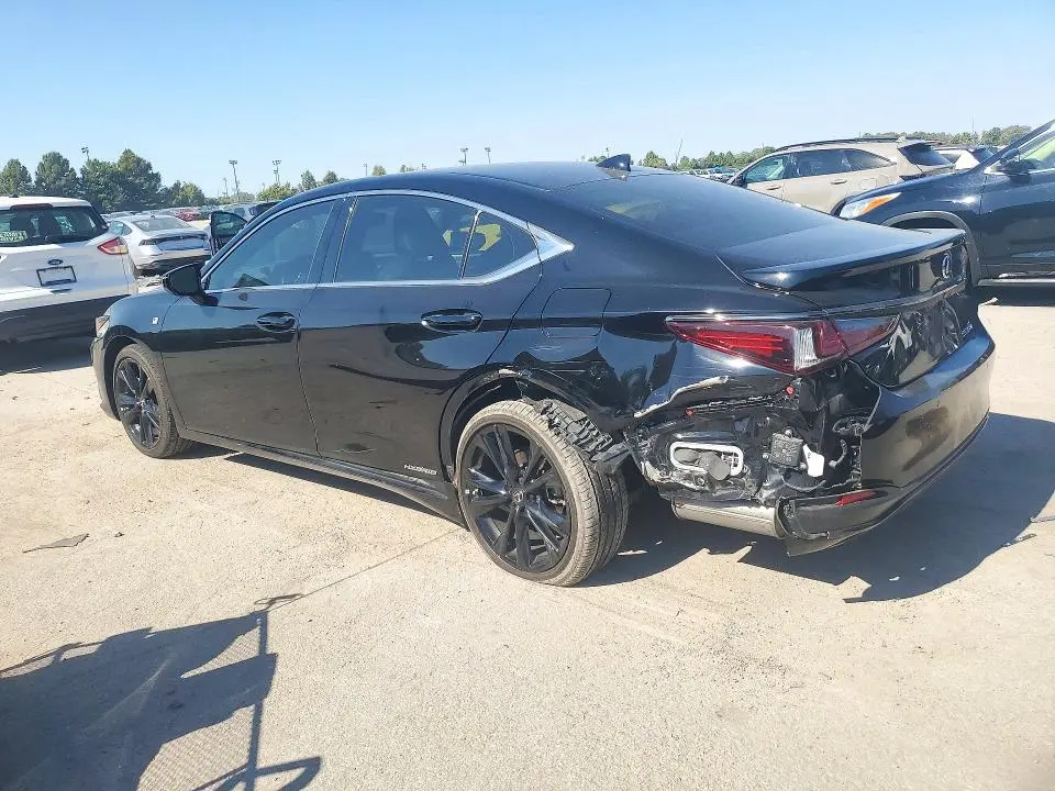 2022 LEXUS ES 300H F SPORT  