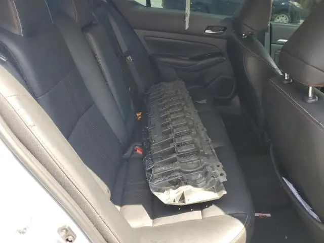 2023 NISSAN ALTIMA SR  