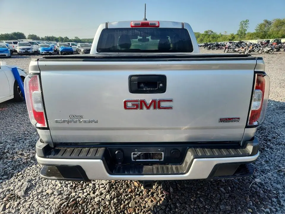 2015 GMC CANYON SLE  
