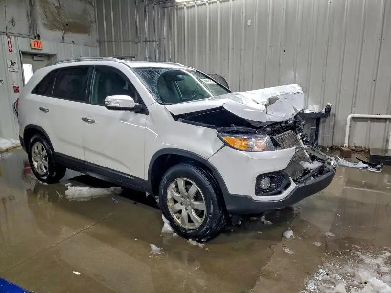 2013 KIA SORENTO LX  