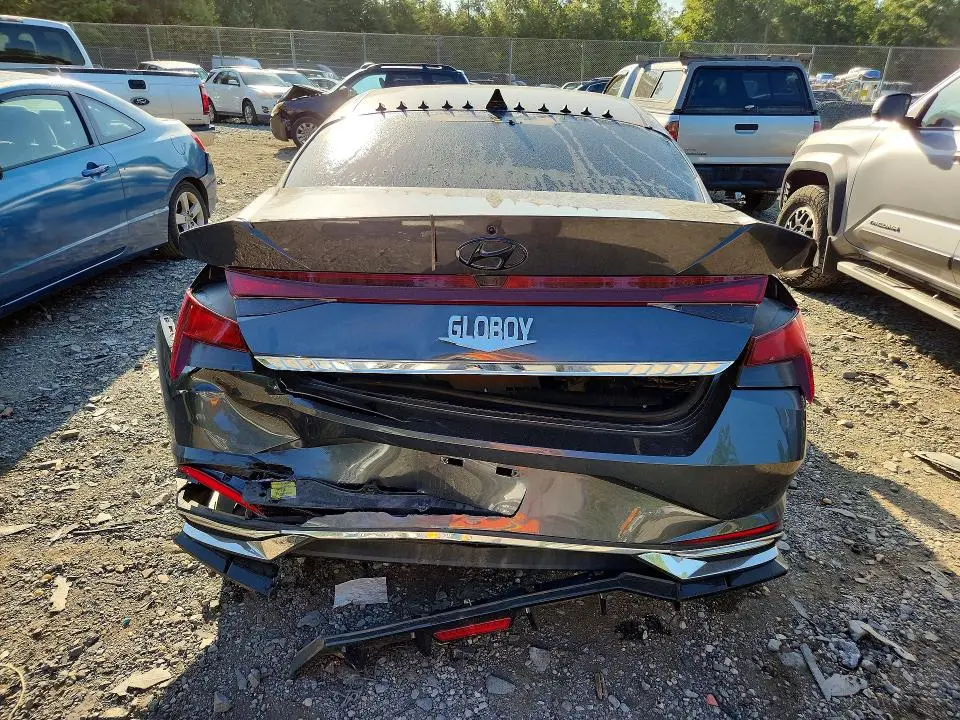 2022 HYUNDAI ELANTRA SEL  