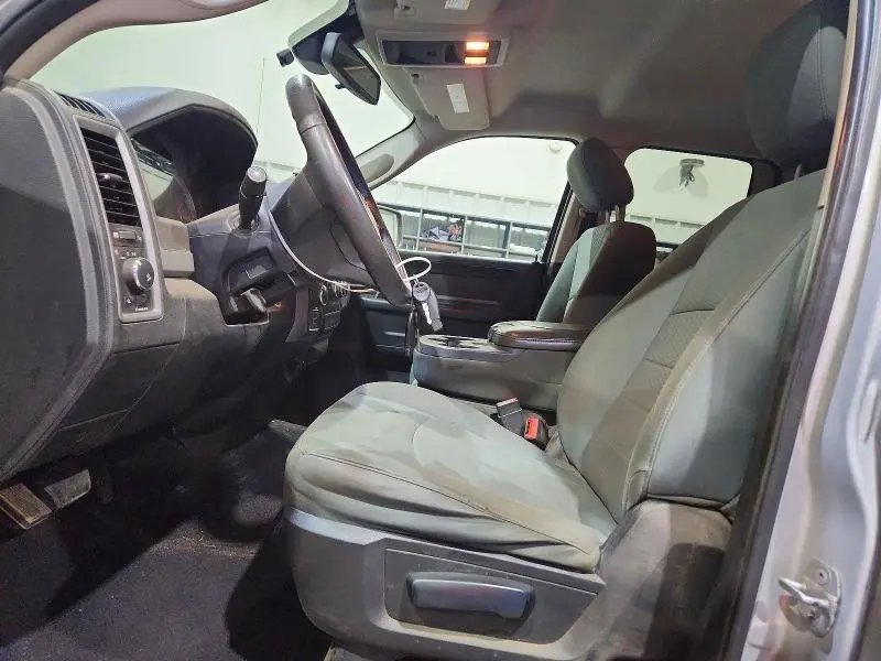 2014 RAM 1500 ST  