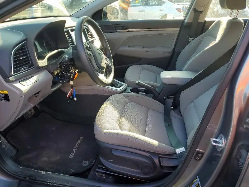 2017 HYUNDAI ELANTRA SE  