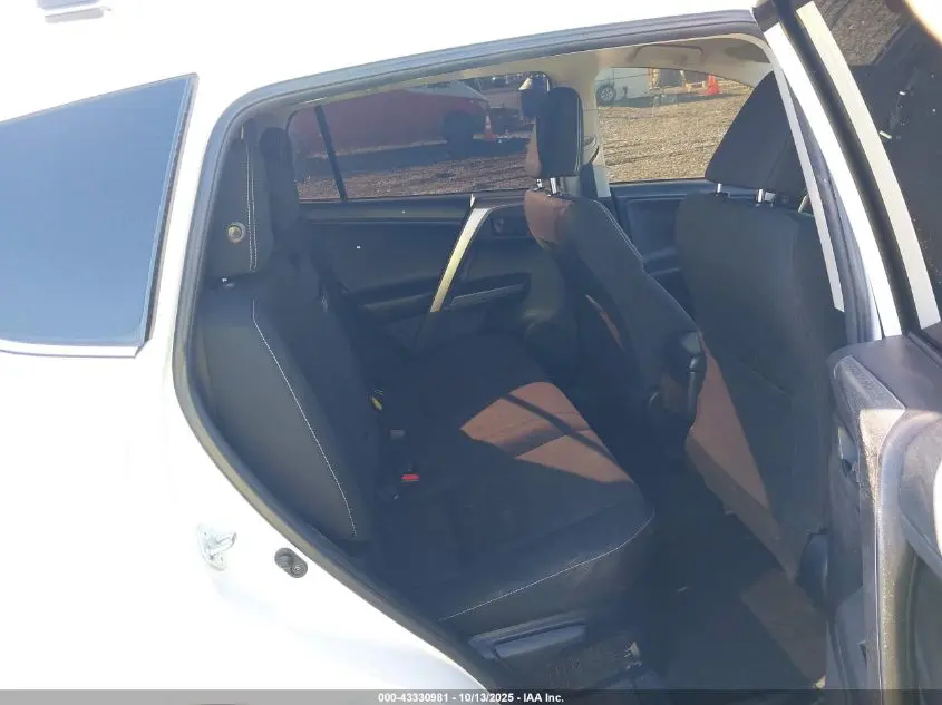 2018 TOYOTA RAV4 HYBRID LE