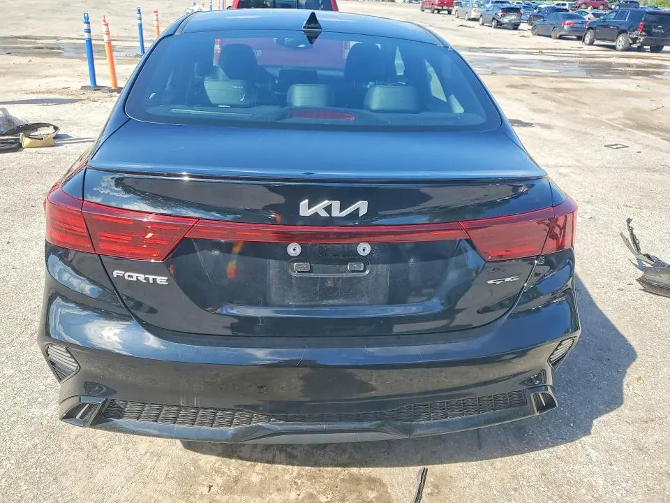 2024 KIA FORTE GT LINE  