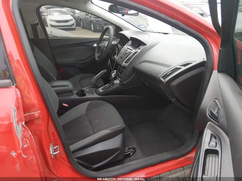 2013 FORD FOCUS SE