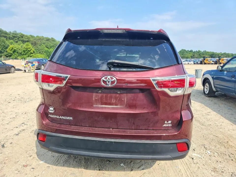2015 TOYOTA HIGHLANDER LE PLUS  