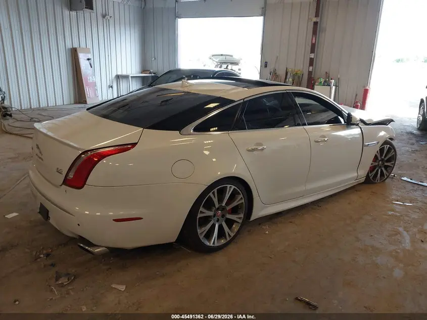 2015 JAGUAR XJ  