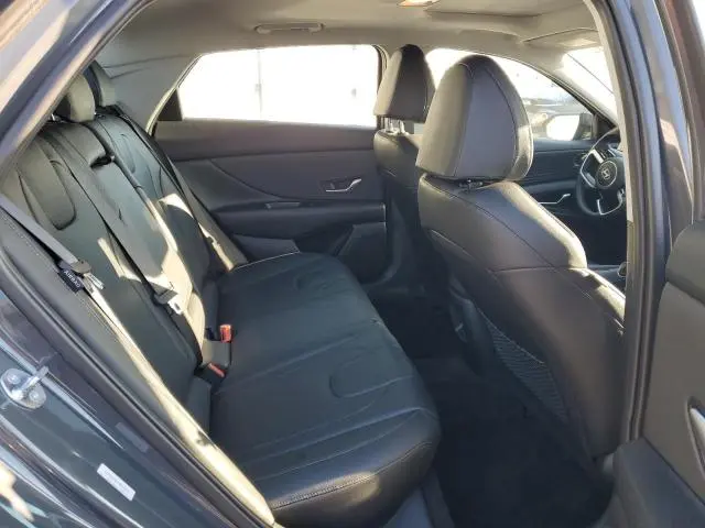 2025 HYUNDAI ELANTRA LIMITED  