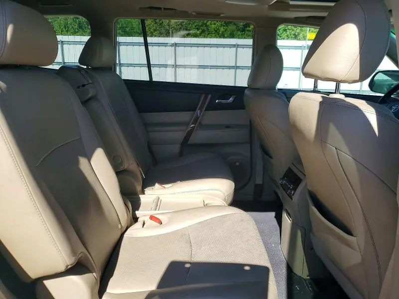 2012 TOYOTA HIGHLANDER LIMITED  