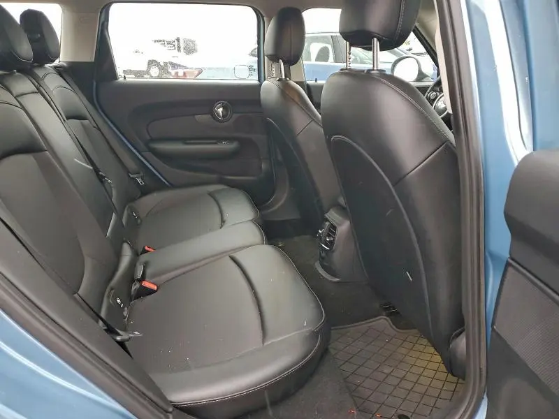 2017 MINI COOPER CLUBMAN  