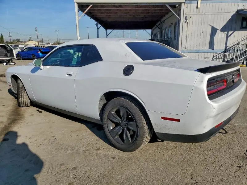 2016 DODGE CHALLENGER SXT  