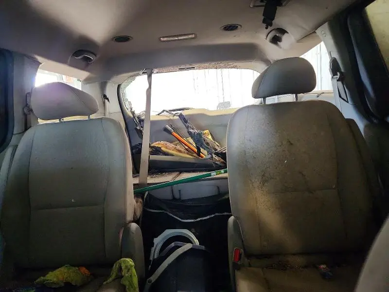 2016 KIA SEDONA LX  