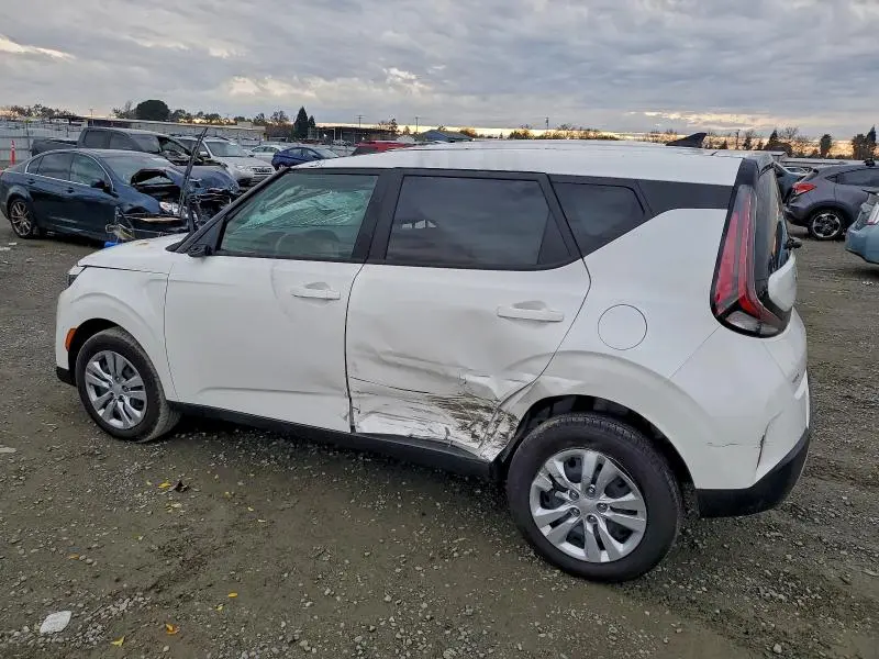 2025 KIA SOUL LX  