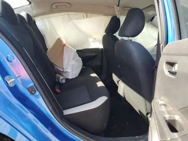 2020 NISSAN VERSA SV  