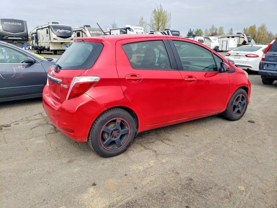 2012 TOYOTA YARIS 5-DOOR L  