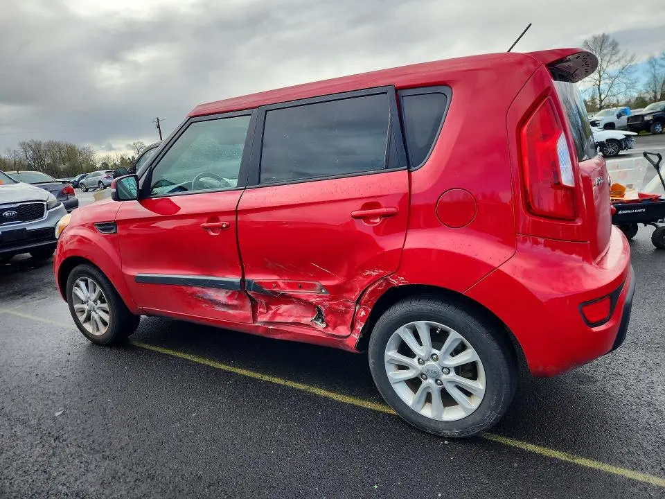 2013 KIA SOUL +  