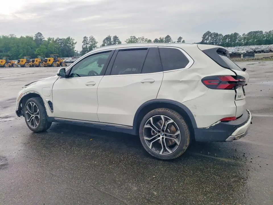 2025 BMW X5 XDRIVE50E  