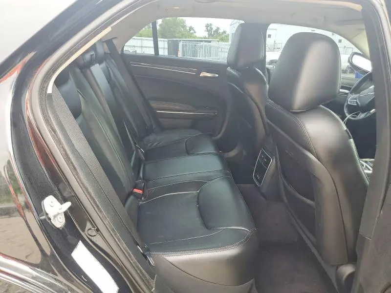 2017 CHRYSLER 300 LIMITED  