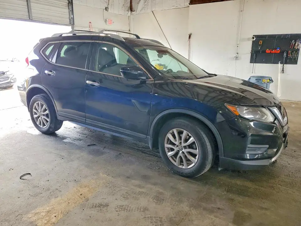2019 NISSAN ROGUE S  