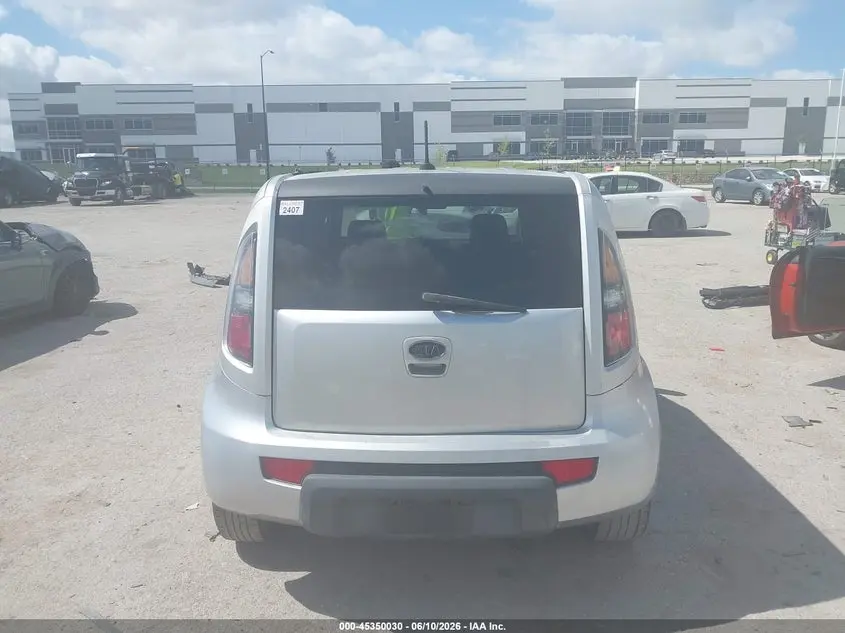 2010 KIA SOUL +
