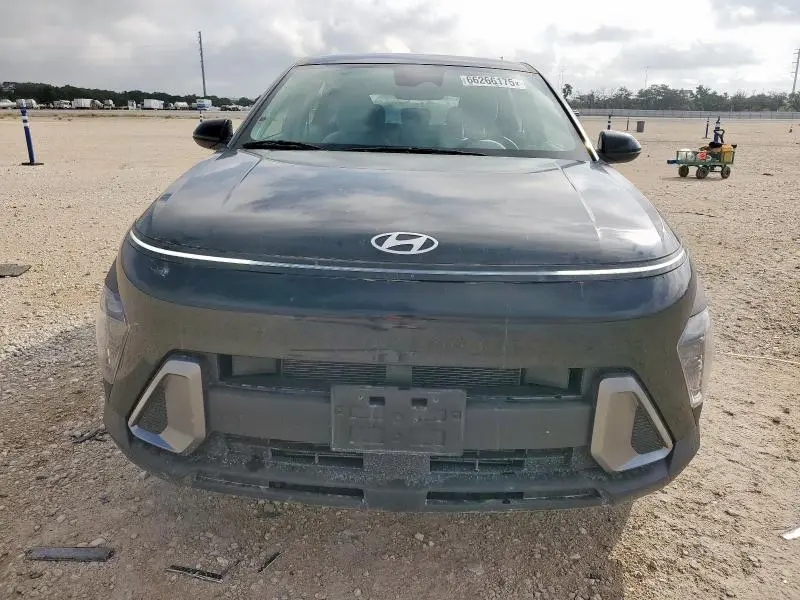 2025 HYUNDAI KONA SE  