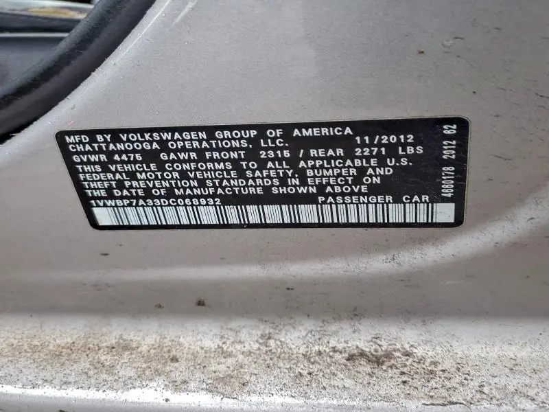 2013 VOLKSWAGEN PASSAT SE  