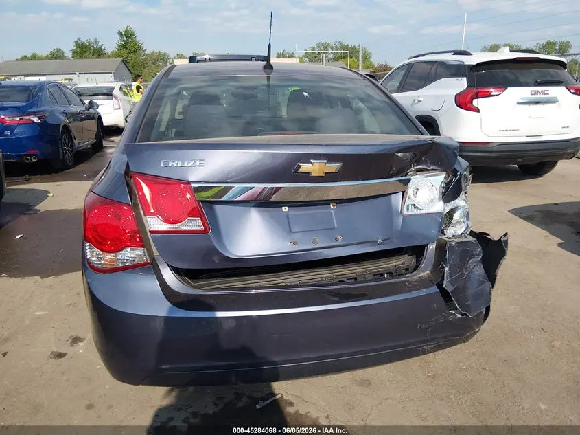 2013 CHEVROLET CRUZE LS AUTO