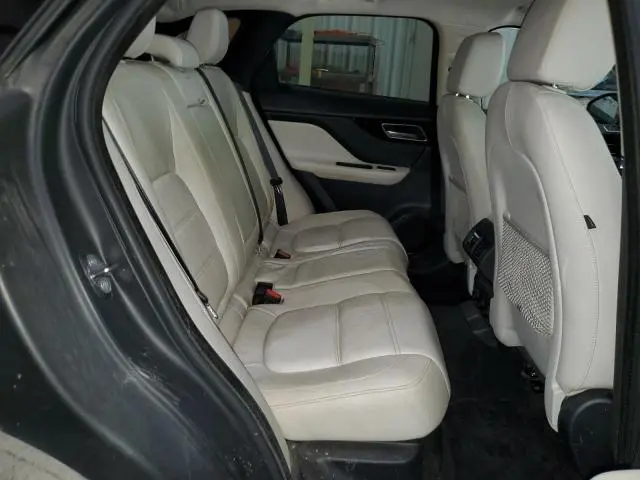 2019 JAGUAR F-PACE PRESTIGE  