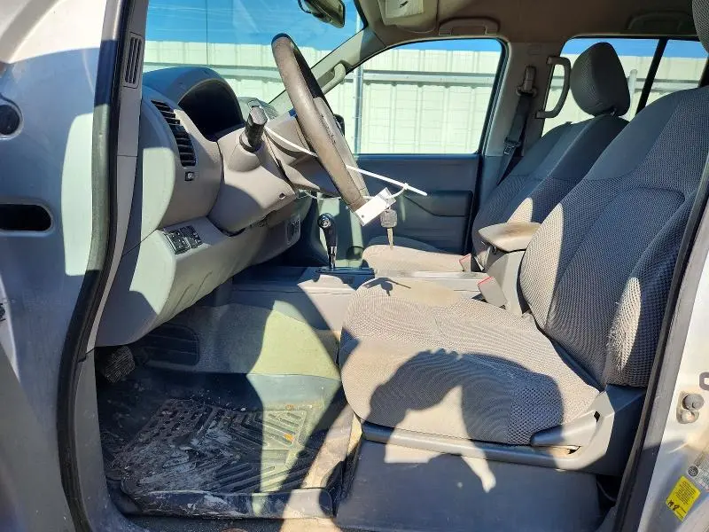 2016 NISSAN FRONTIER S  