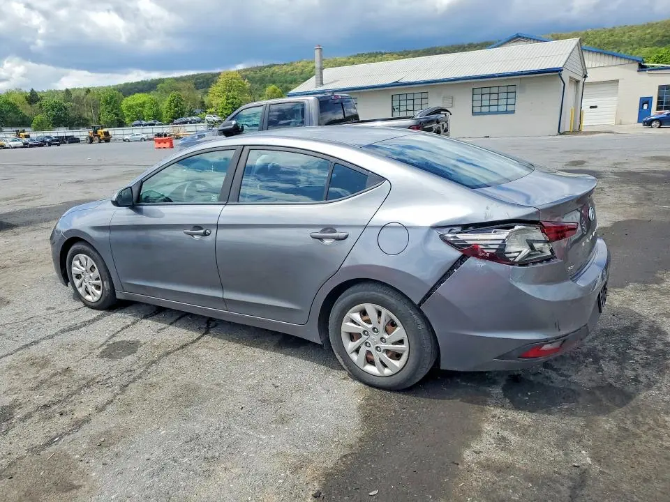 2019 HYUNDAI ELANTRA SE  