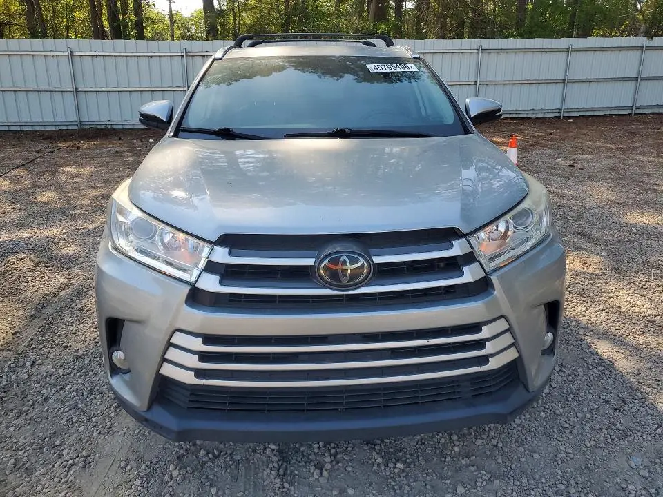 2018 TOYOTA HIGHLANDER XLE  