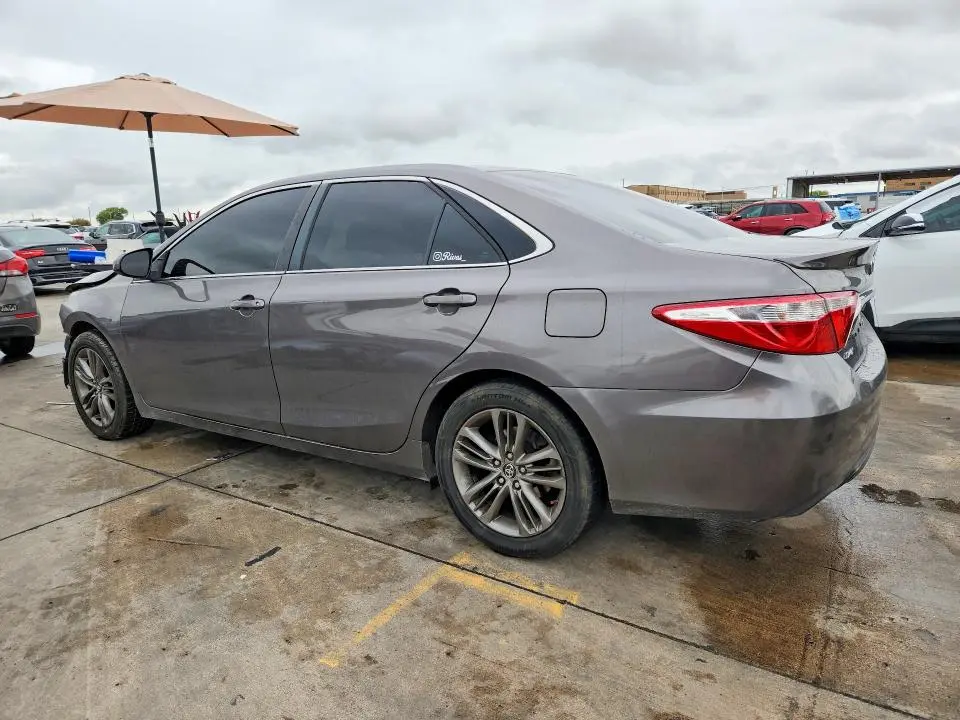 2017 TOYOTA CAMRY SE  