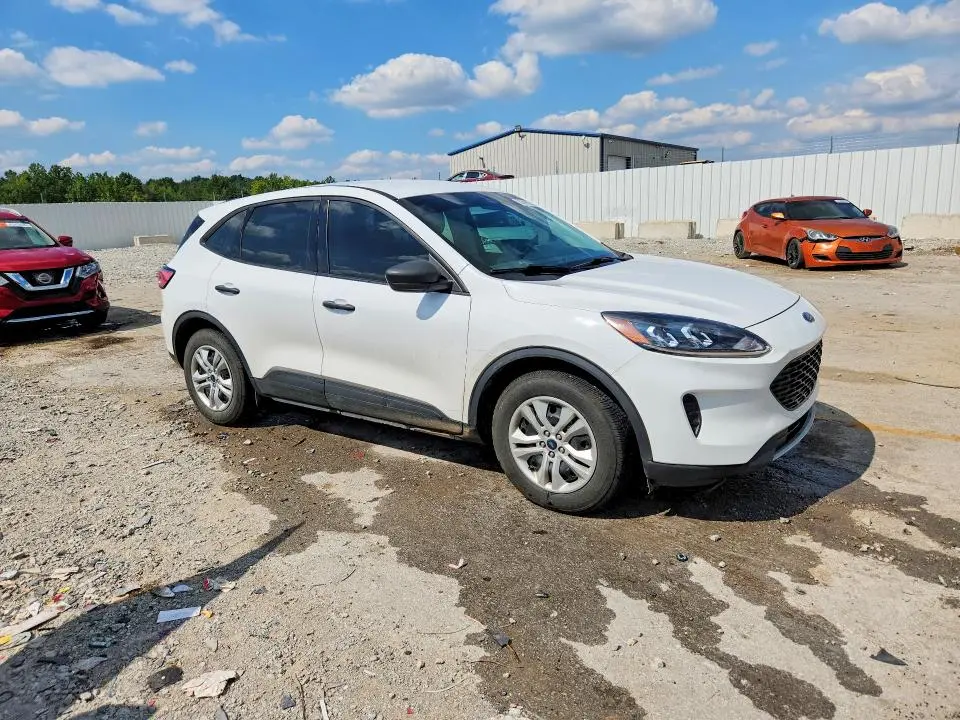 2022 FORD ESCAPE S  
