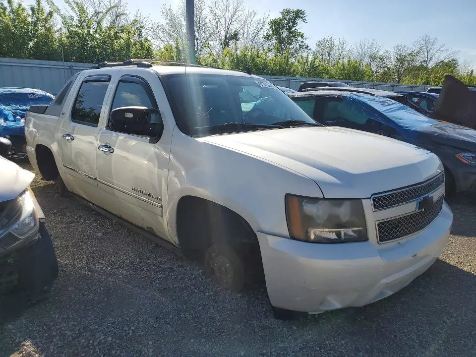 2011 CHEVROLET AVALANCHE LTZ  