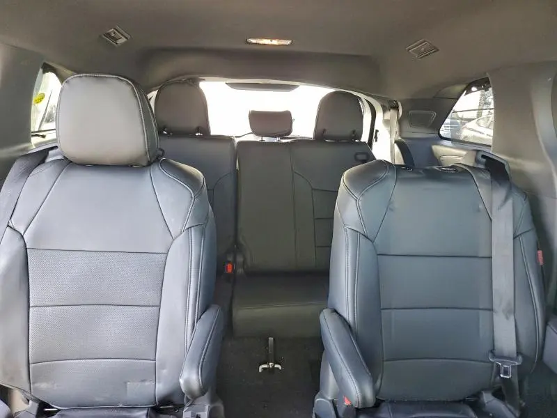 2024 TOYOTA SIENNA XSE  