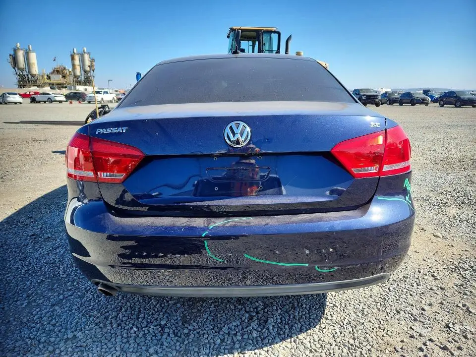 2014 VOLKSWAGEN PASSAT SE  