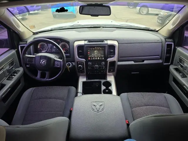 2015 RAM 1500 SLT  