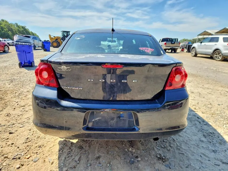 2014 DODGE AVENGER SE  