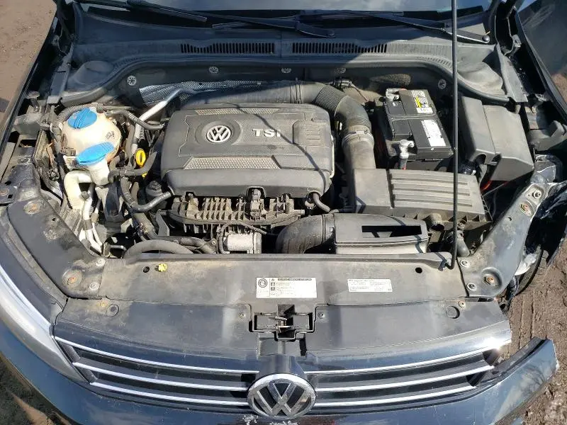 2016 VOLKSWAGEN JETTA SPORT  