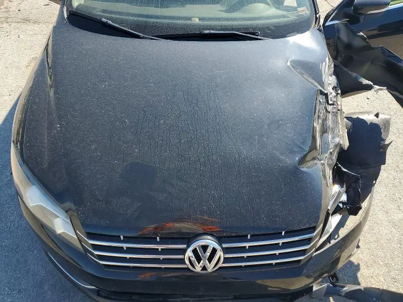 2013 VOLKSWAGEN PASSAT SE  