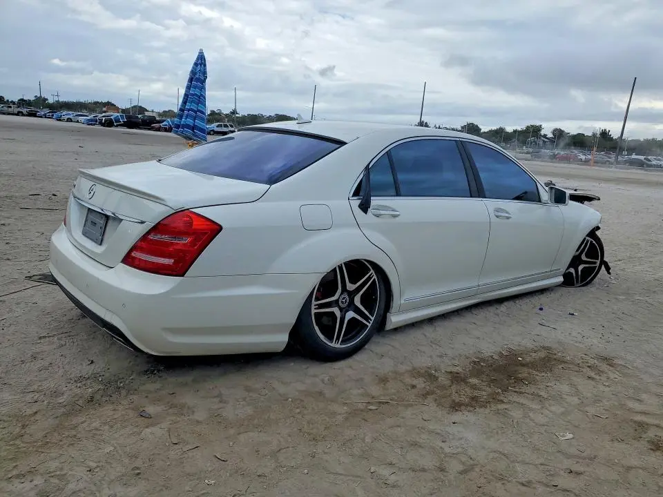 2010 MERCEDES-BENZ S 550  