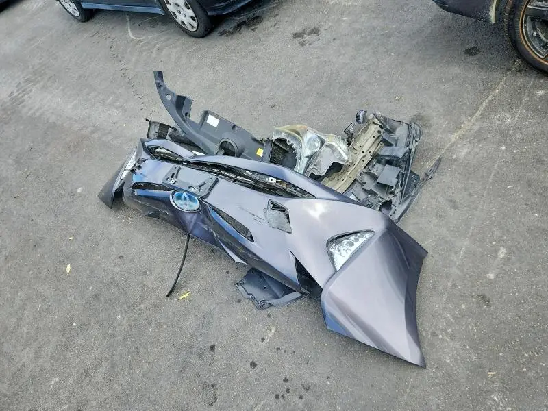2017 TOYOTA PRIUS FOUR TOURING  