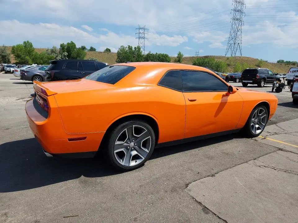 2012 DODGE CHALLENGER R/T  