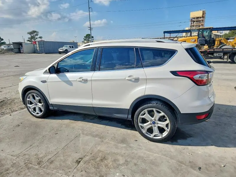 2017 FORD ESCAPE TITANIUM  