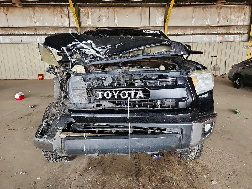 2016 TOYOTA TUNDRA SR5  