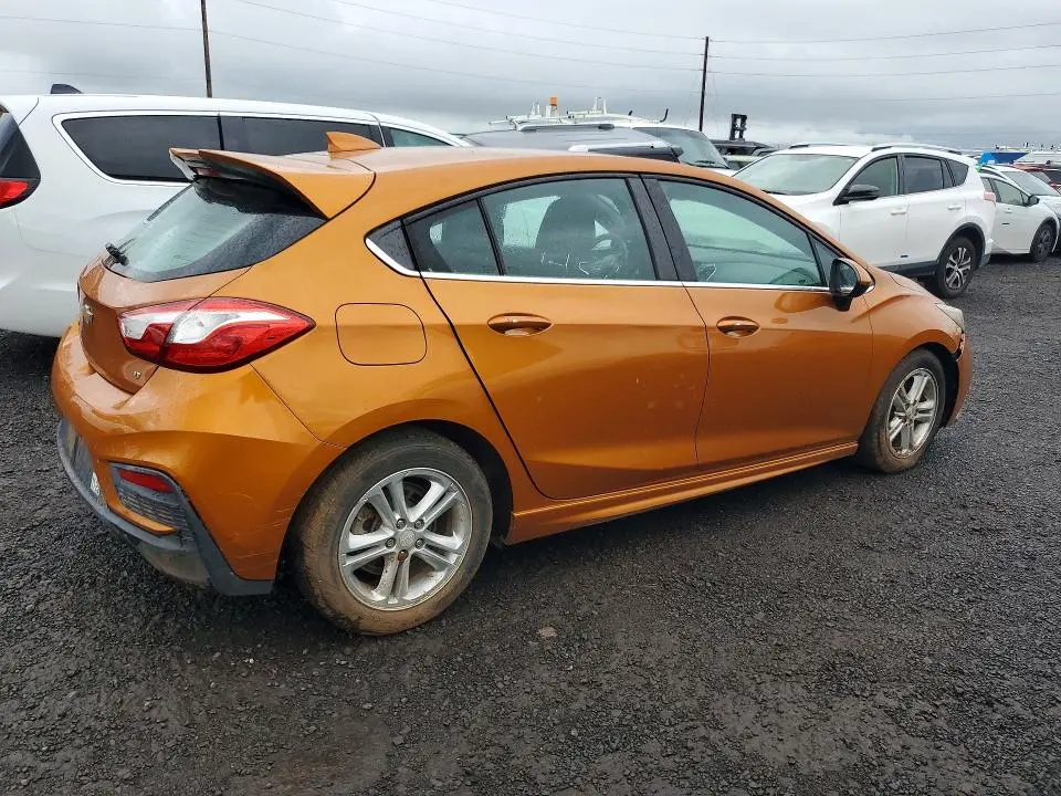 2017 CHEVROLET CRUZE LT  
