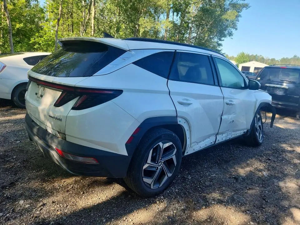 2022 HYUNDAI TUCSON LUXURY  