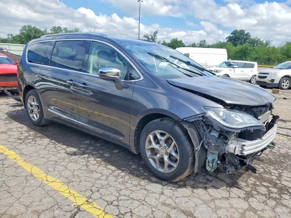 2019 CHRYSLER PACIFICA LIMITED  