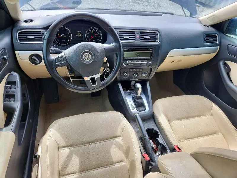 2014 VOLKSWAGEN JETTA SE  